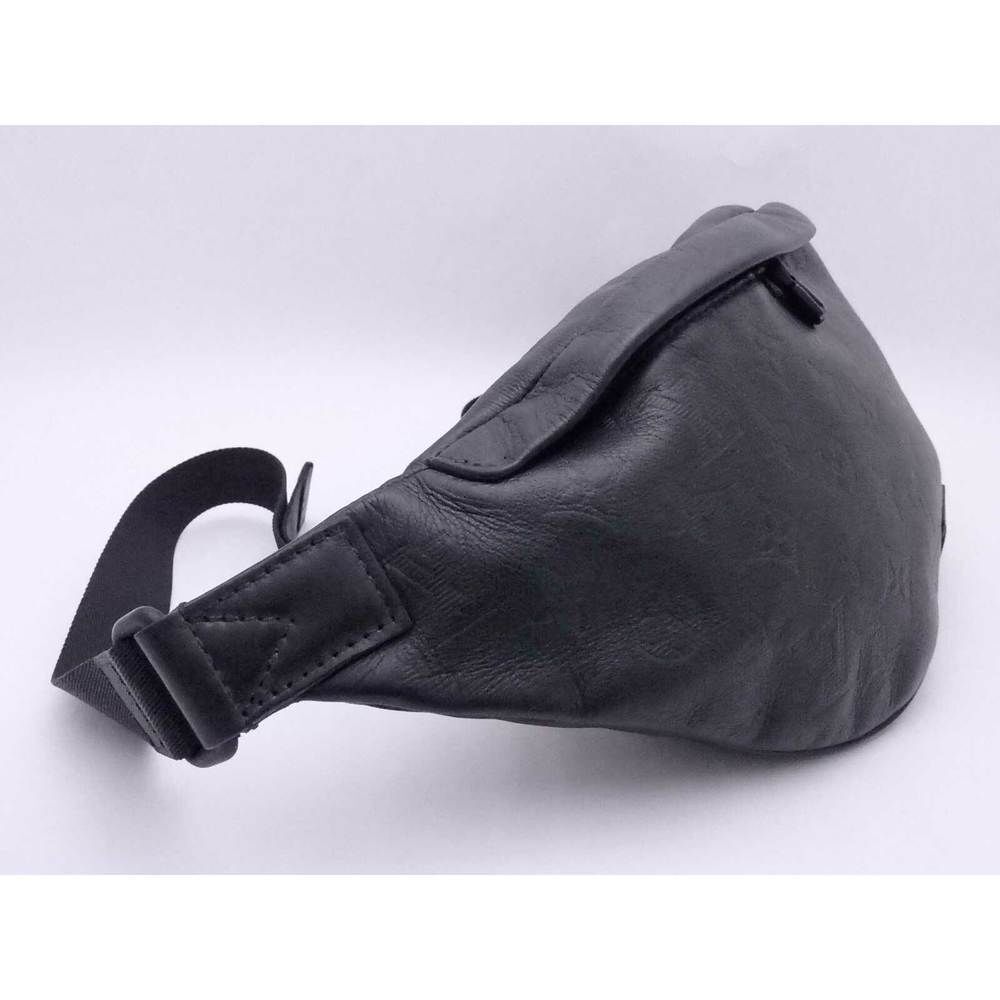 Louis Vuitton Monogram Shadow Discovery Bumbag Body Bag View 4